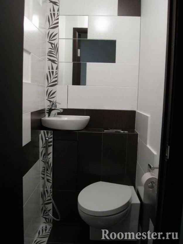 Туалет в стиле Хай-тэк с гигиеническим душем