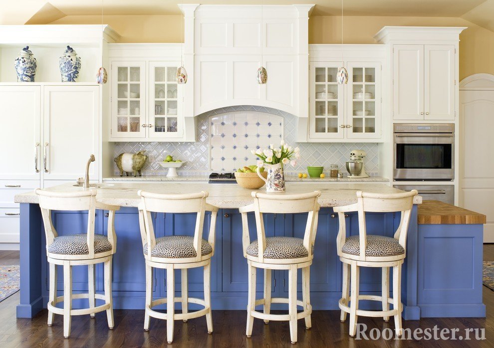 Голубая кухонная мебель