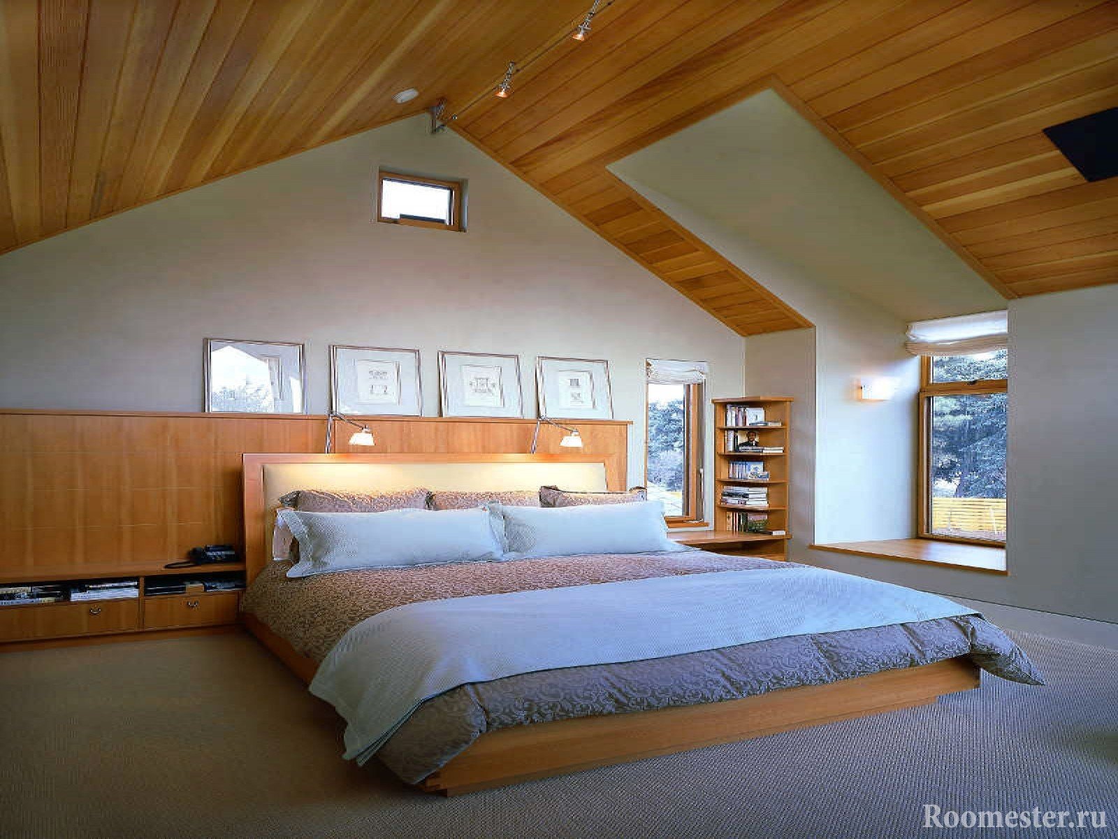 Дизайн спальни на мансарде с высокими стенами
