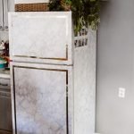 Холодильник под мрамор