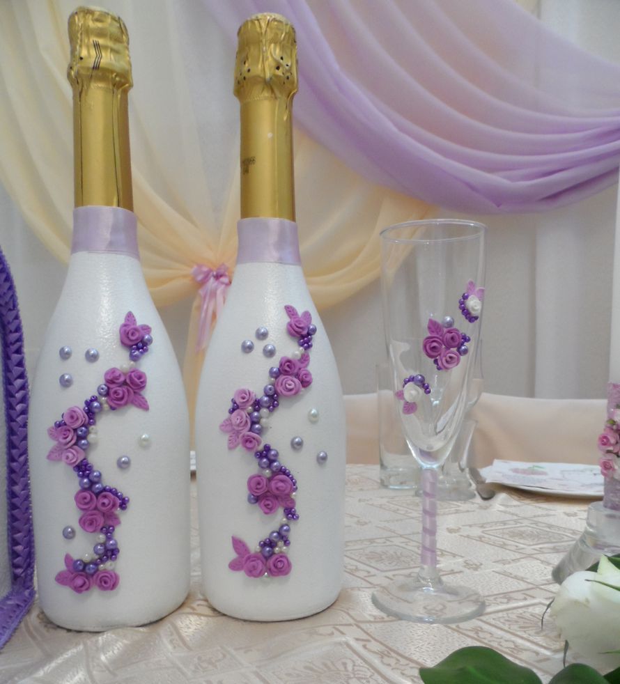 Цветы из полимерной глины на свадебных бутылках
