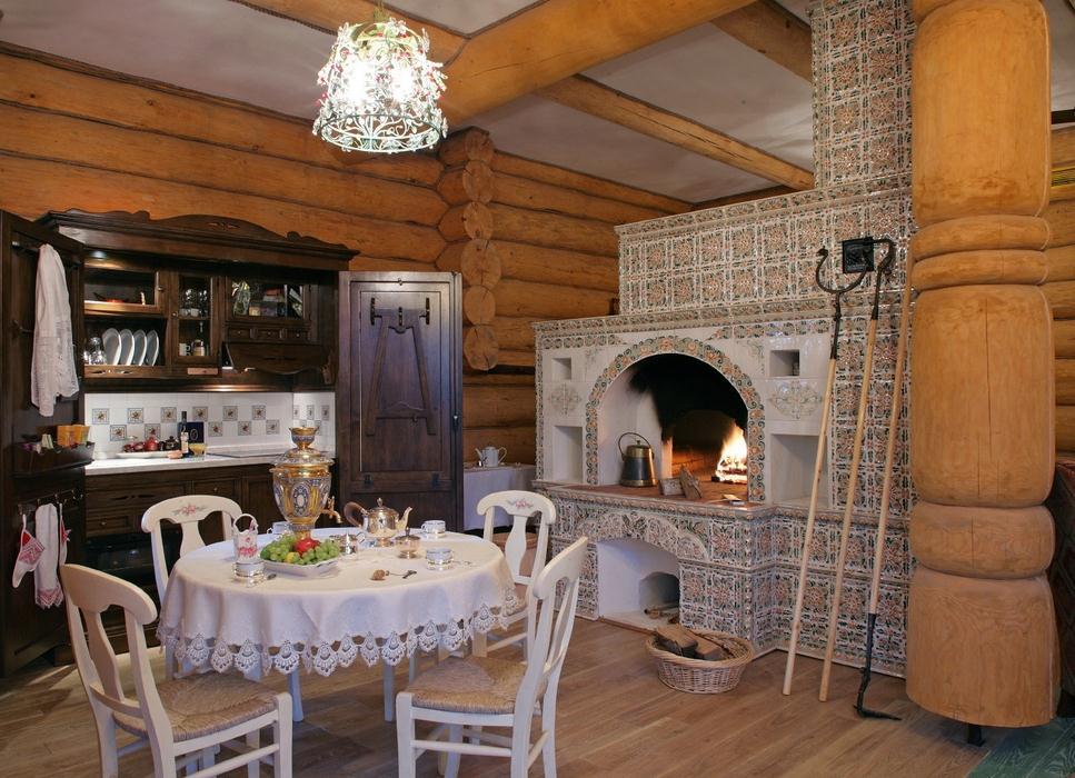 Русская печь на кухне частного дома