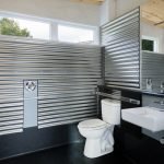 dizajn vannoj komnaty v chastnom dome 71 150x150 - Дизайн ванной комнаты в своем доме +70 фото