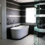 dizajn cherno beloj vannoj komnaty 61 150x150 - Дизайн ванной комнаты в черно-белом цвете