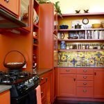 dizajn oranzhevoj kuhni 63 150x150 - Дизайн кухни в оранжевом стиле: + 70 фото