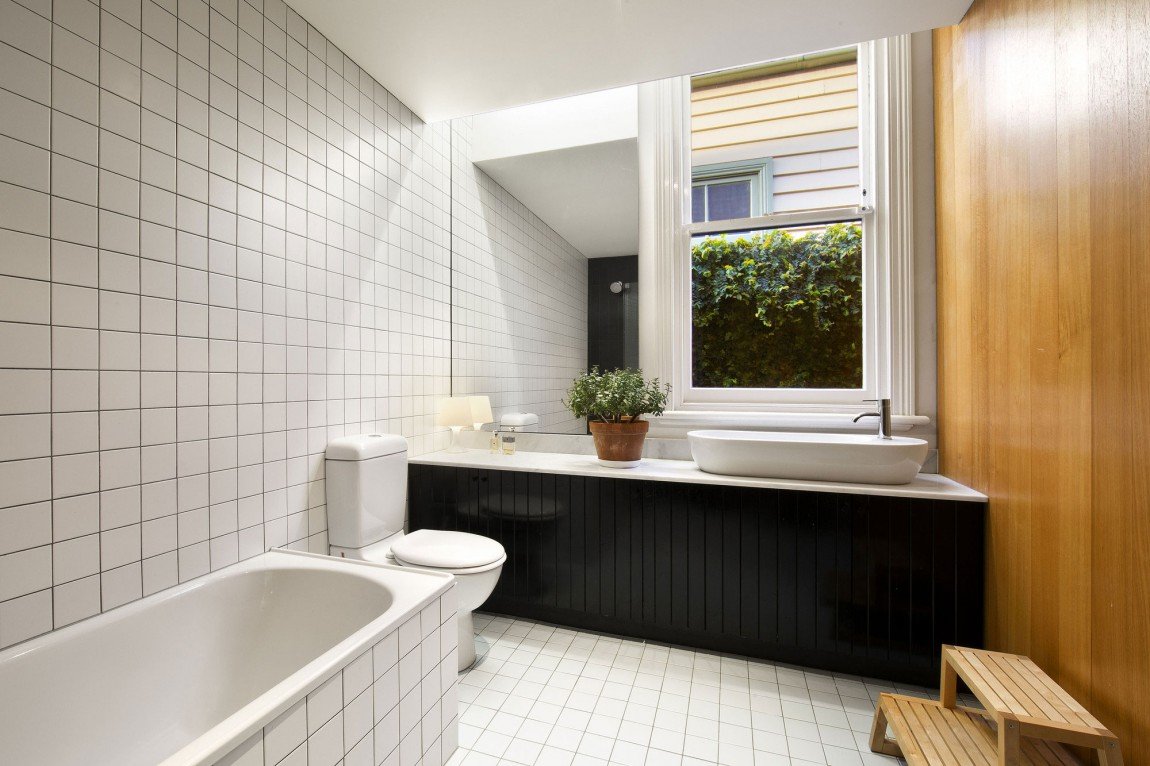 dizajn vannoj komnaty s oknom 49 - Ванная комната с окном – фото дизайна