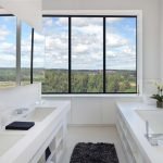 dizajn vannoj komnaty s oknom 75 150x150 - Ванная комната с окном – фото дизайна