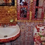 dekor plitki v vannoj 30 150x150 - Идеи декора ванной комнаты плиткой +40 фото