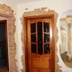 otdelka dvernyh proemov dekorativnym kamnem 11