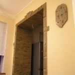 otdelka dvernyh proemov dekorativnym kamnem 12