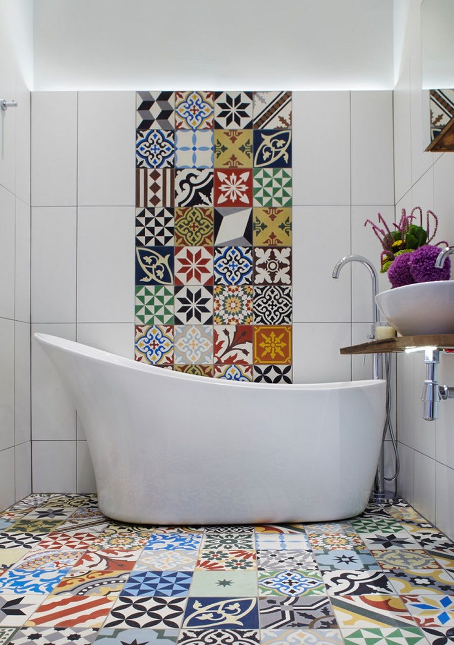 Плитка с орнаментом в ванной