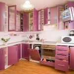 Уютная фиолетовая кухня