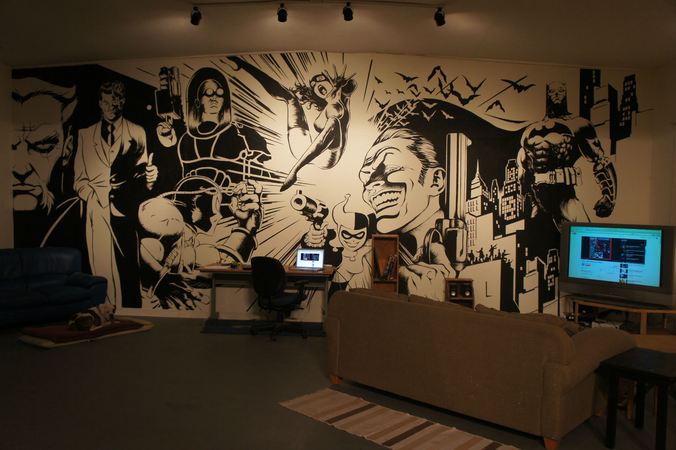 Comics room. Стили рисования на стенах. Граффити на стене в комнате. Граффити в интерьере. Арт на стену в комнату.