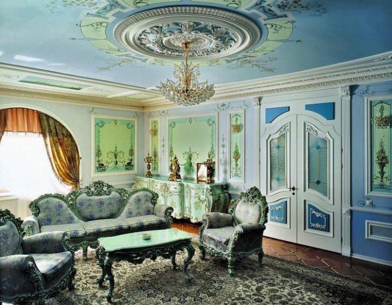 Рококо классицизм. Маньеризм стиль в интерьере. Квартира в дворцовом стиле. Стиль классицизм в интерьере. Барокко в интерьере.