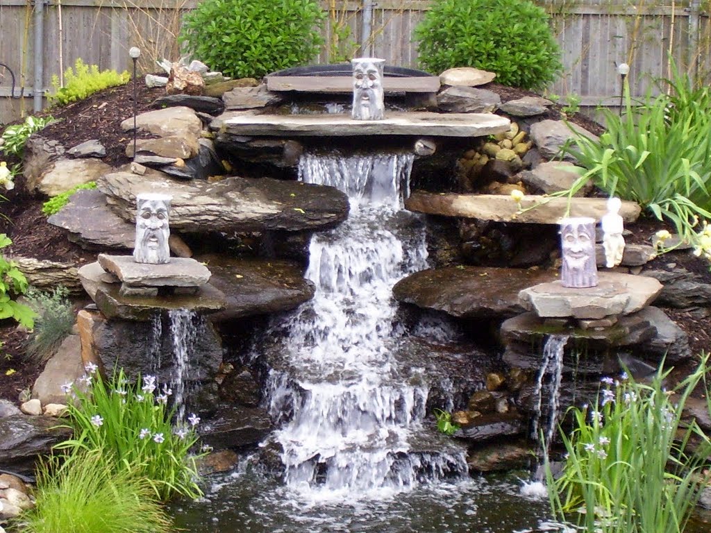 Декоративный фонтан своими руками на даче и в саду - пошаговая инструкция