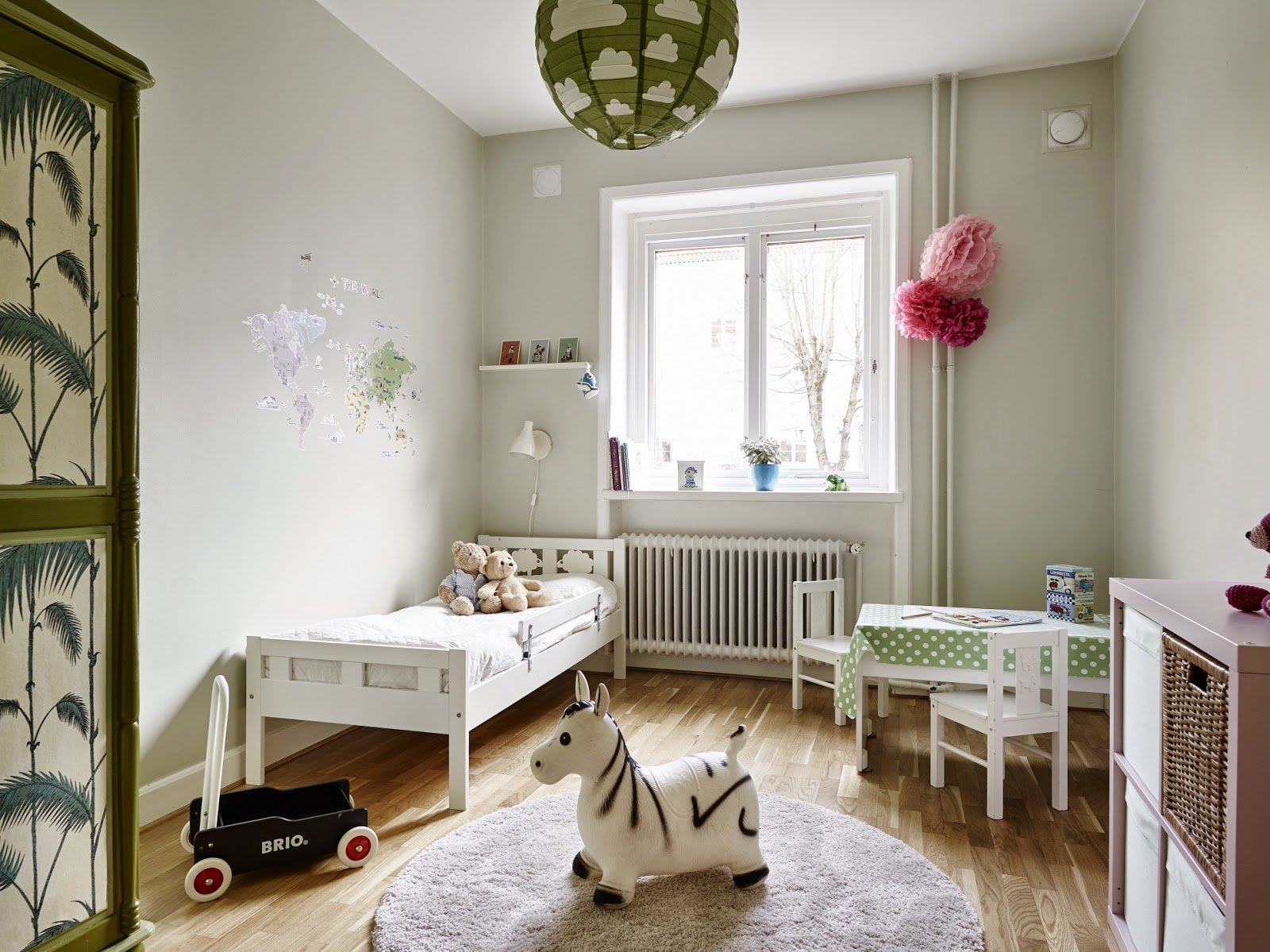 detskaya komnata 10 kv m 67 - Дизайн детской комнаты 10 кв м ( 50 фото )