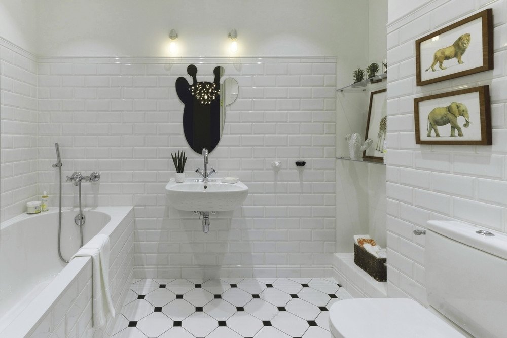 Лаконичность - одно из преимуществ интерьера ванной в белом цвете