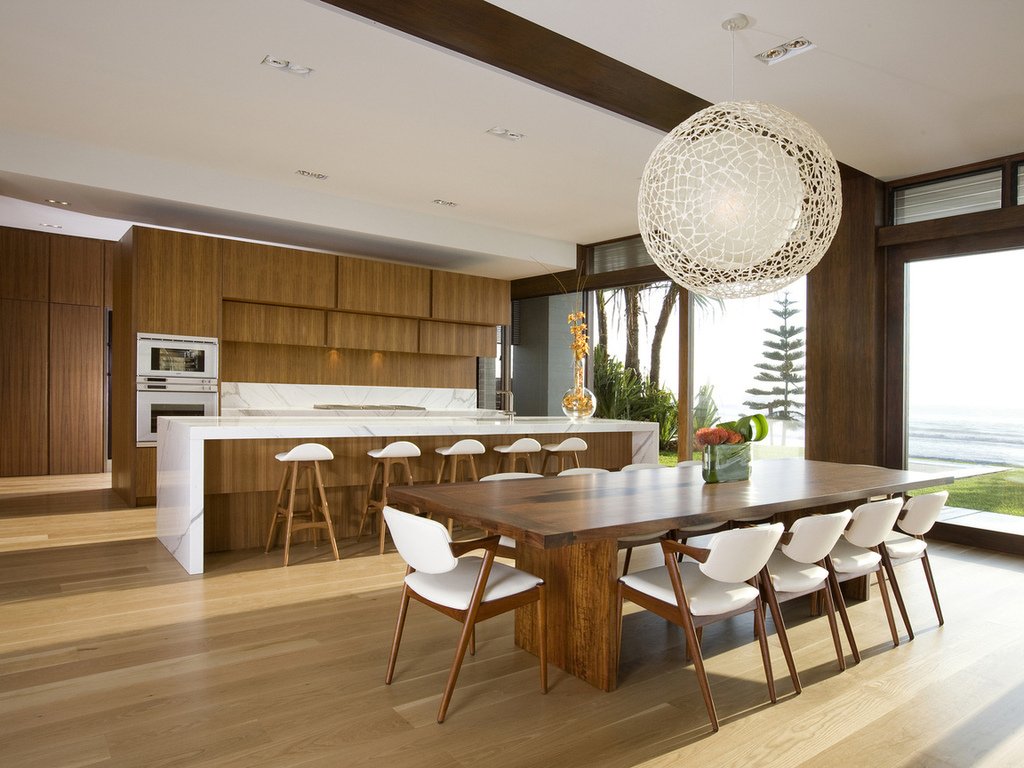 Кухонный стол в интерьере в стиле модерн
