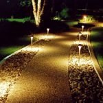 Подсветка садовой дорожки