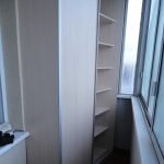 Угловой шкаф с раздвижными дверьми
