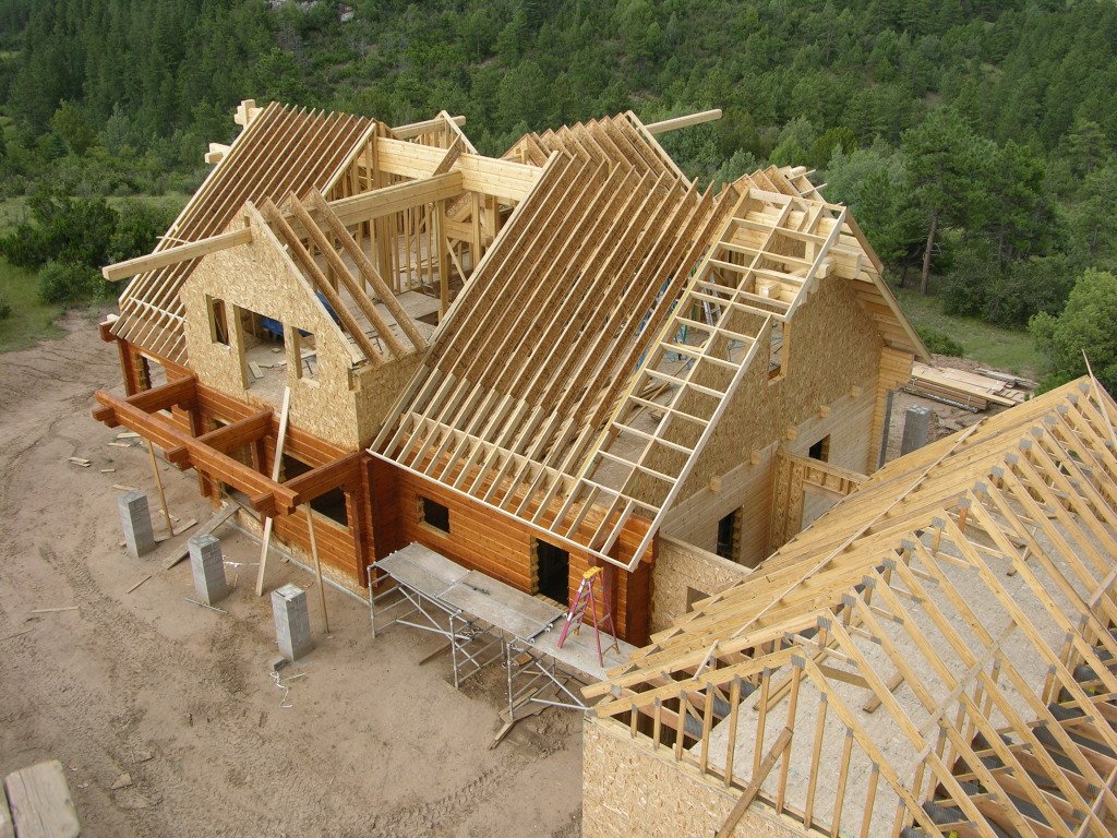 Процесс строительства крыш