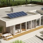 Солнечные батареи на крыше дома